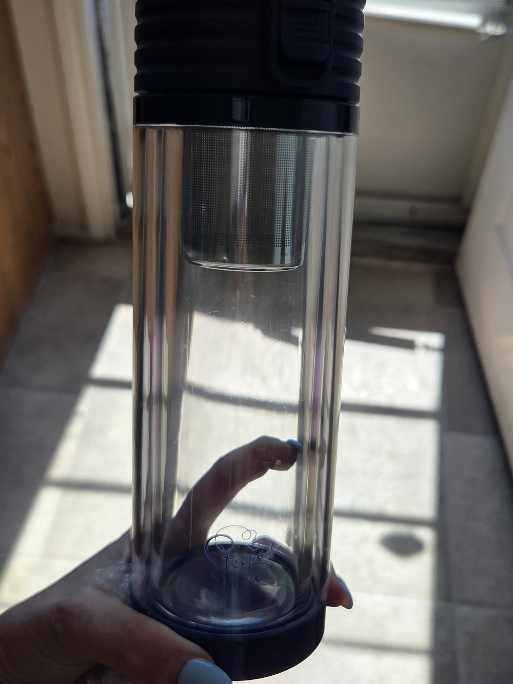 Clear Glass Cold Brew Coffee Maker with Black Accents